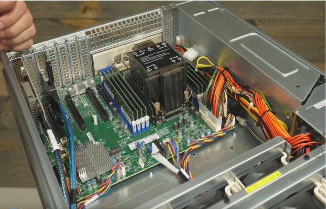 Thumbnail: Product Review – Supermicro Storage Server Review (36 Bay, Intel 3rd Gen Xeon)