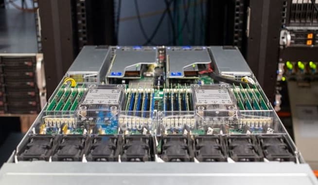 Thumbnail: Product Review – Supermicro Storage SuperServer SSG-121E-NES24R Review (24x E1.S)
